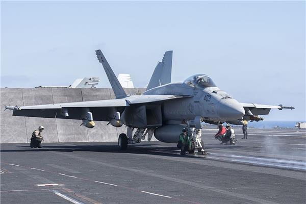 F/A-18战斗攻击机（绰号：“大黄蜂攻击战斗机” Hornet Strike Fighter）_1130092