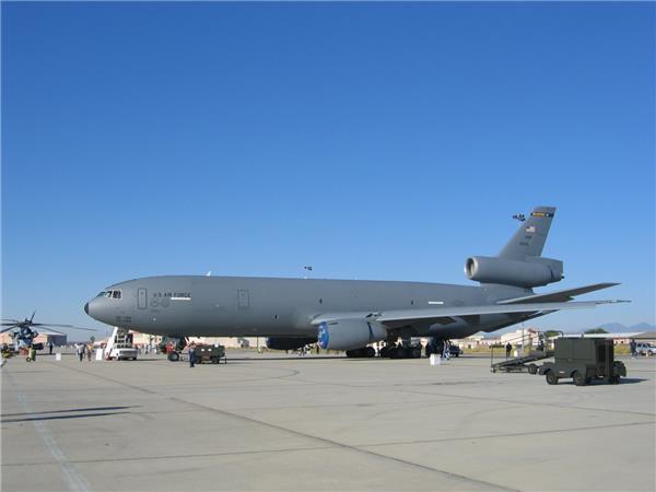 KC-10加油机（绰号：“补充者” Extender）_1377492