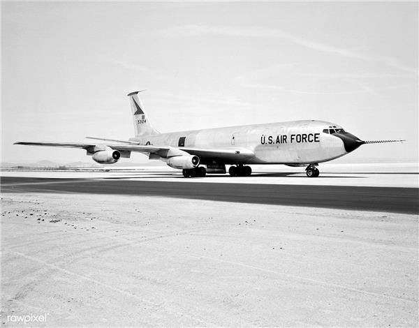 KC-135空中加油机（绰号：“同温层油船”）_1377534