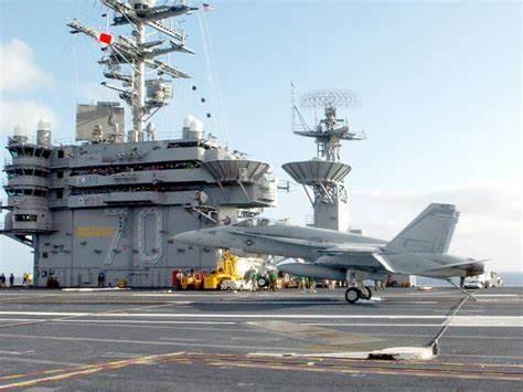 CVN-70CarlVinson“卡尔.文森”号核动力航空母舰_1176046