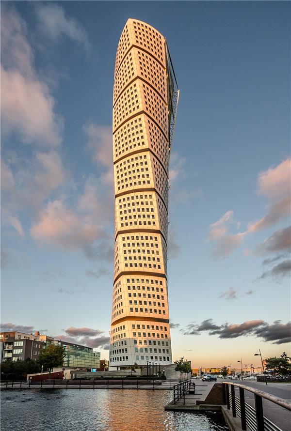 Turning Torso（瑞典马尔默）_3493751