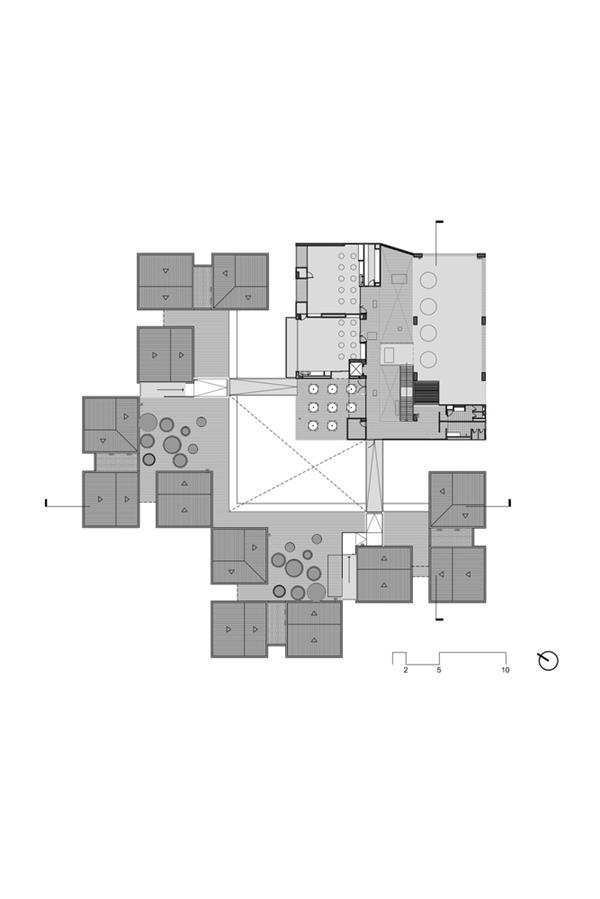 用棱形建筑围成的哥伦比亚小学_3582997