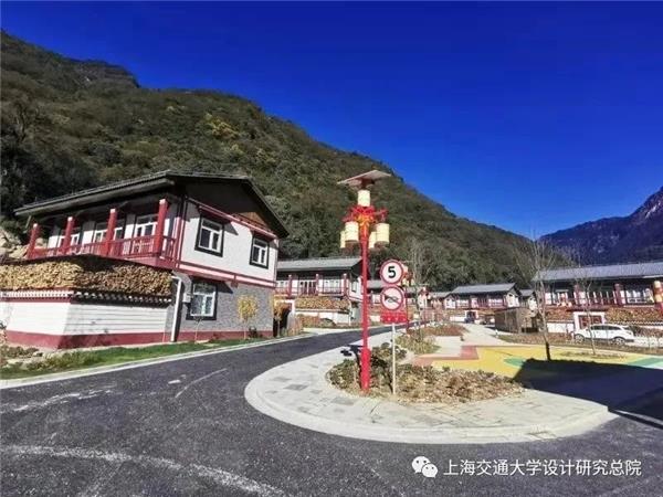 上海对口援藏25年典范-亚东县边境小康示范村（庞达村）建设_3599658
