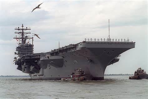 CVN-76RonaldReagan“里根”号核动力航空母舰_1175967