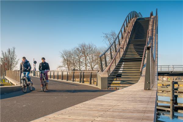 银河桥（Melkweg bridge ）_3745122