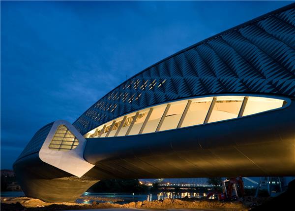 萨拉戈萨桥亭(Saragoza Bridge Pavilion)_3758968