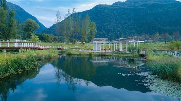 陕西秦岭国家植物园·田峪河湿地公园 / 阿普贝思_3788198