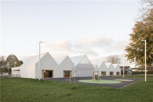 Saint-Ouen-Du-Tilleul 幼儿园 / A.C.A.U Architectes#幼儿园建筑设计 #教育建筑设计 #幼儿建筑设计 