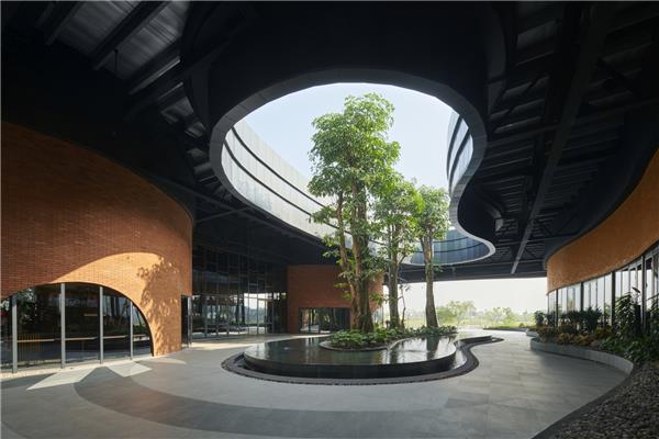 马约拉总部食堂 / Lex and Architects_3831145