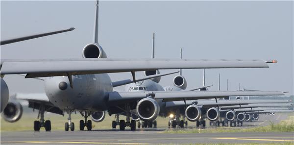 KC-10加油机（绰号：“补充者” Extender）_1377486