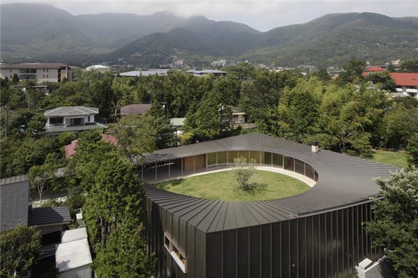 Villa at Sengokubara | Shigeru Ban Architects_415780