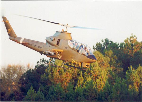 AH-1武装直升机（绰号：“眼镜蛇” COBRA）_1141455