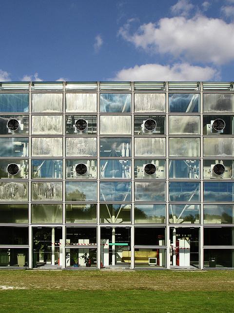 Norman Fosters Sainsbury Centre-建筑设计_433308