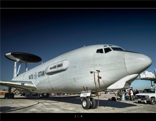 E-3预警机（绰号：“望楼” AWACS）_1367045