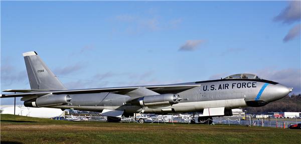 B-47轰炸机（绰号：“同温层喷射” Stratojet）_1271270