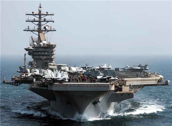 CVN-69DwightD.Eisenhower“艾森豪威尔”号核动力航空母舰_1176067