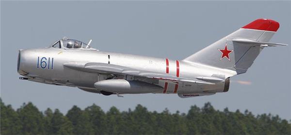 米格-17（MiG-17）战斗机#苏联飞机 #壁画战斗机 #米格17 