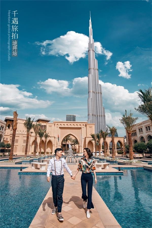 沙特阿拉伯旅拍婚纱照片_婚纱摄影图片_666502
