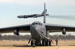 B-52轰炸机（绰号：“同温层堡垒”Stratofortress）_1129489