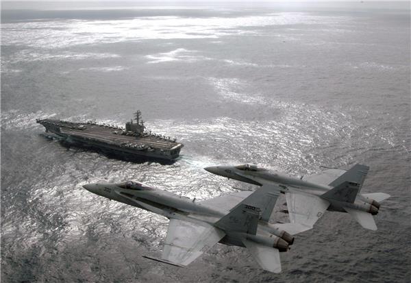 CVN-76RonaldReagan“里根”号核动力航空母舰_1175971