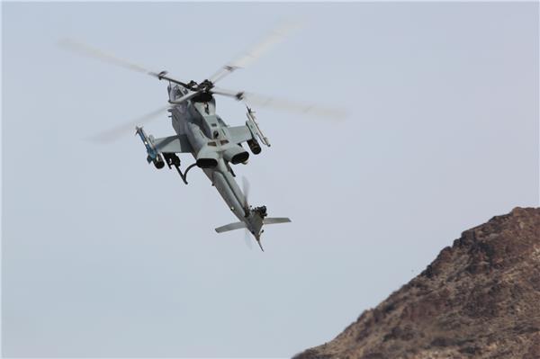 AH-1武装直升机（绰号：“眼镜蛇” COBRA）_1141467