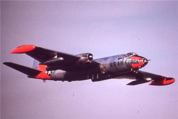 B-57轰炸机（绰号：“堪培拉” canberra）_1298944