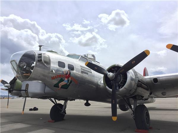 B 17轰炸机绰号空中堡垒 1258928 领贤网