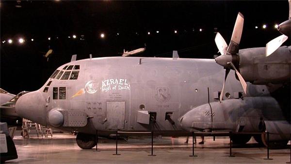 AC-130攻击机（绰号：“死亡天使” 或“空中地狱”）_1129109