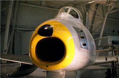 F-86战斗机（绰号：“佩刀” Sabre）