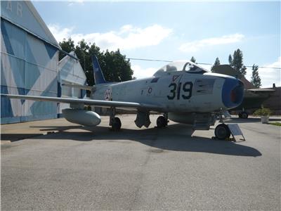 F-86战斗机（绰号：“佩刀” Sabre）