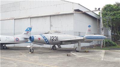 F-84战斗机（绰号：“雷电喷气”Thunderjet）