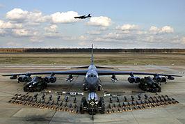 B-52轰炸机（绰号：“同温层堡垒”Stratofortress）