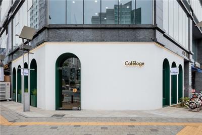Cafe Loge/The Cornerz   Kode Architects