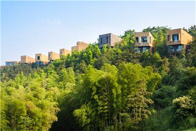 美岕山野温泉度假村