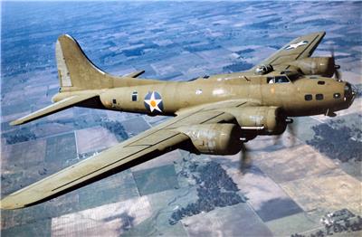 B-17轰炸机（绰号：“空中堡垒”）