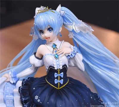 精美初音手办