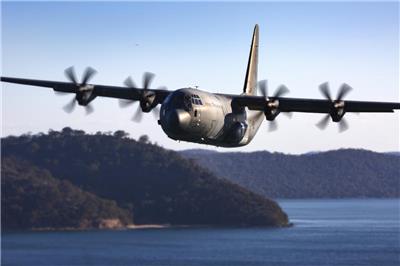 C-130运输机（绰号：“大力神”）