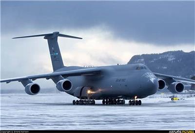 C-17运输机（绰号：“环球霸王III” Globemaster III）