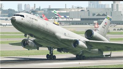 KC-10加油机（绰号：“补充者” Extender）