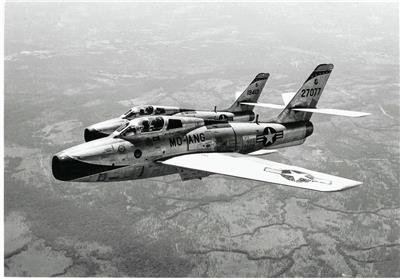 F-84战斗机（绰号：“雷电喷气”Thunderjet）