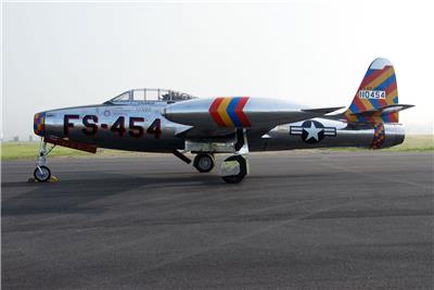 F-84战斗机（绰号：“雷电喷气”Thunderjet）